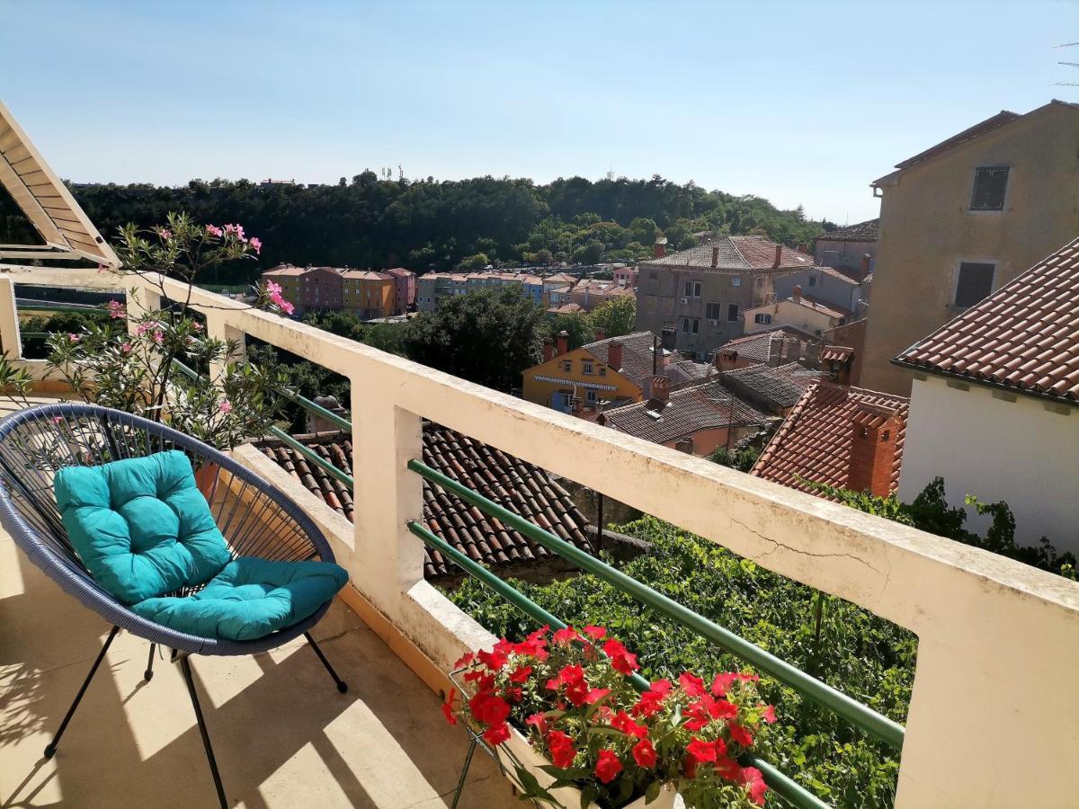 Apartment Branko With Terrace, Old Town Labin Labin  Bagian luar foto