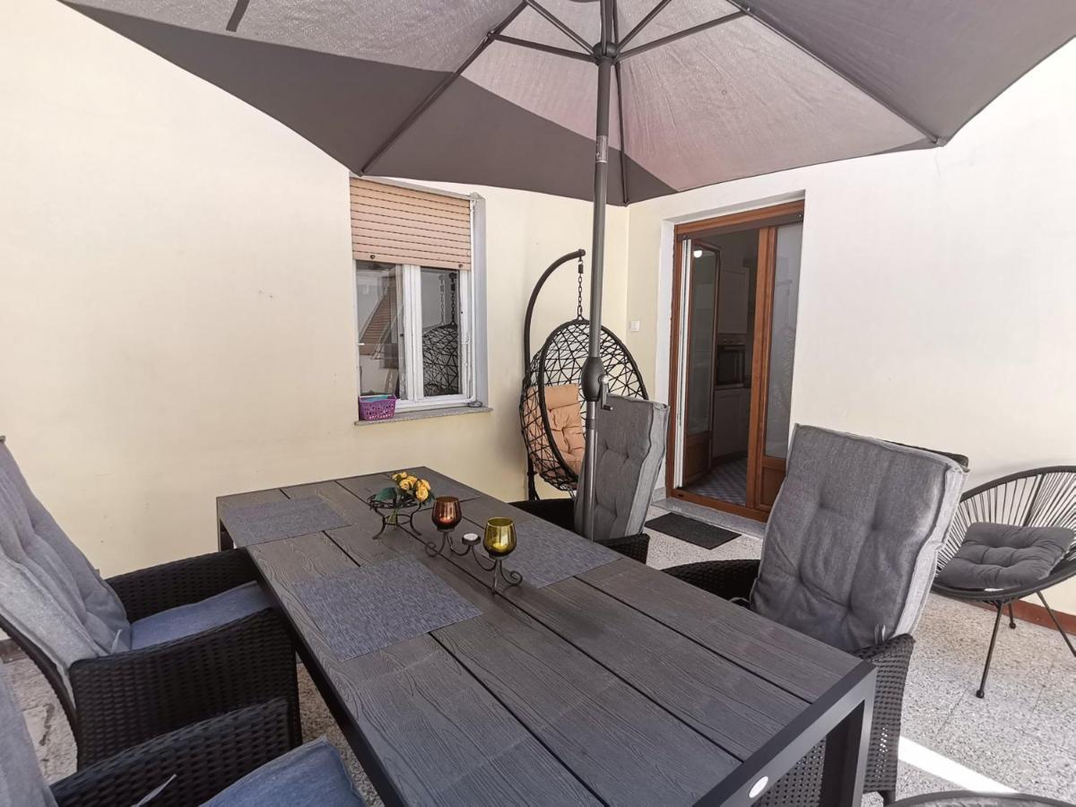 Apartment Branko With Terrace, Old Town Labin Labin  Bagian luar foto
