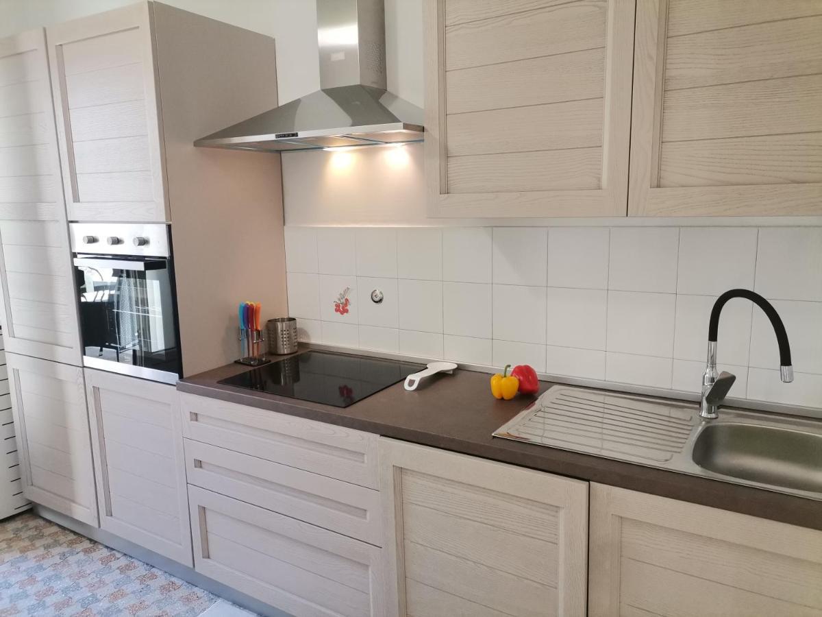 Apartment Branko With Terrace, Old Town Labin Labin  Bagian luar foto